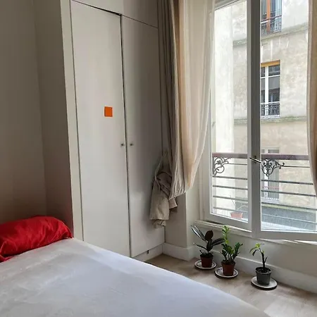 Zen Apt Near Metro & Attractions Appartamento *